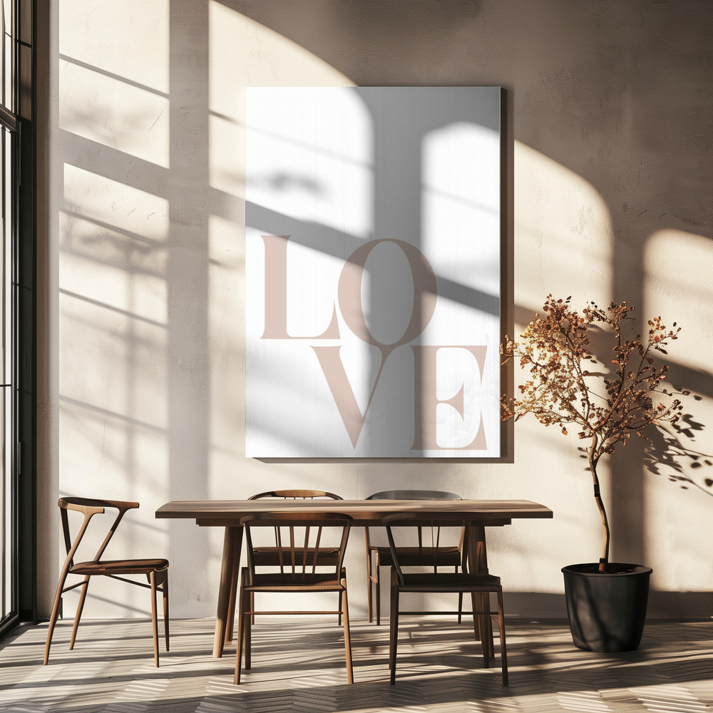 Lienzo - Love Beige sobre la mesa del comedor