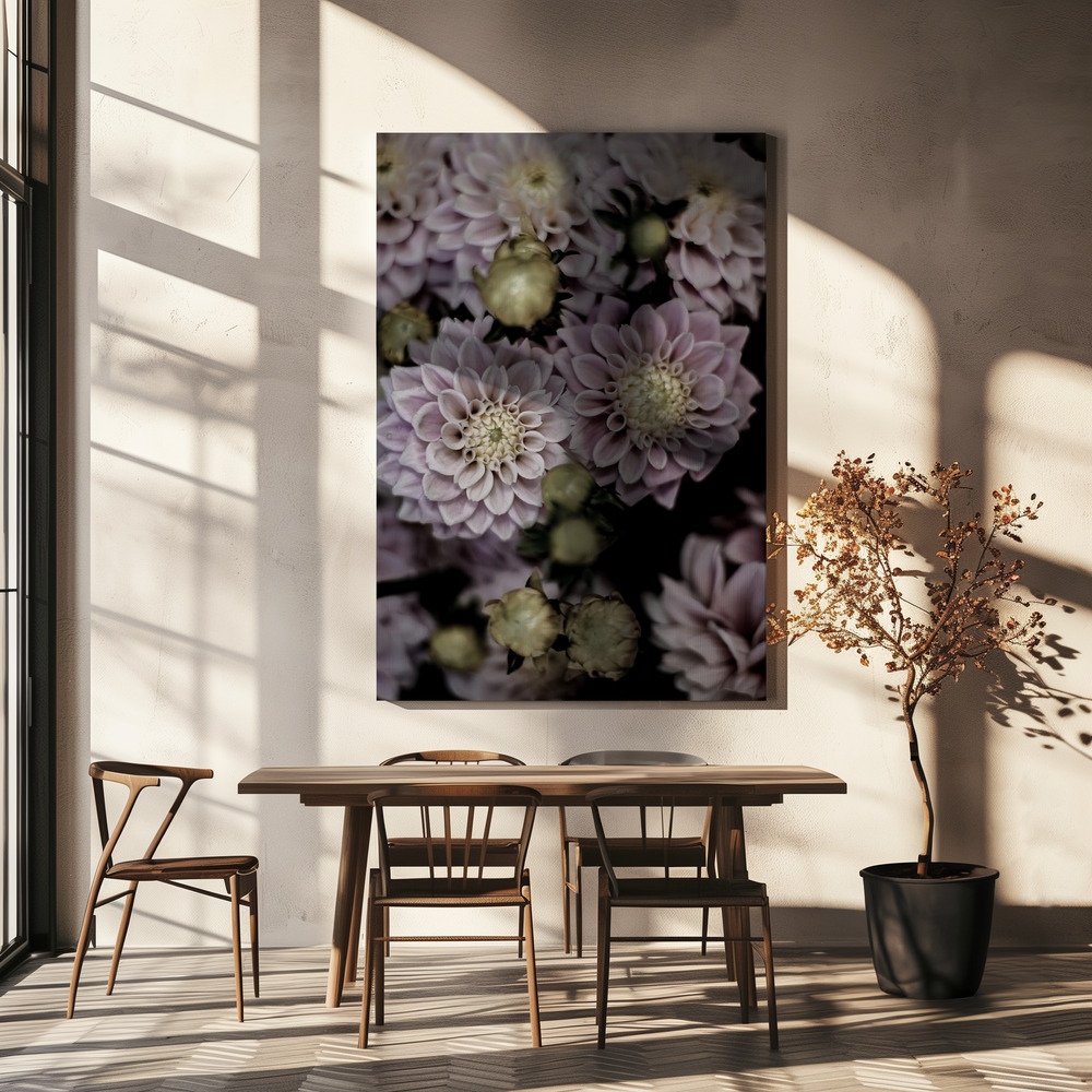 Leinwandbild - Lilium über dem Esstisch