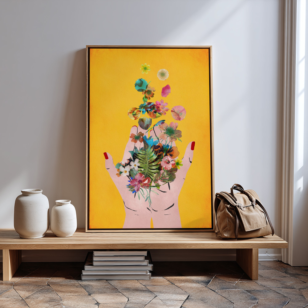 Stampe su tela - Frida`s Hand`s (Yellow Version) in guest room
