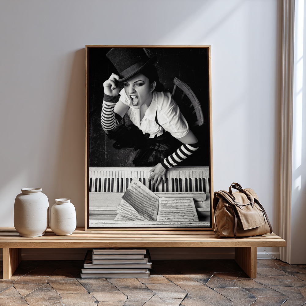 Canvas print - Alice in guest room