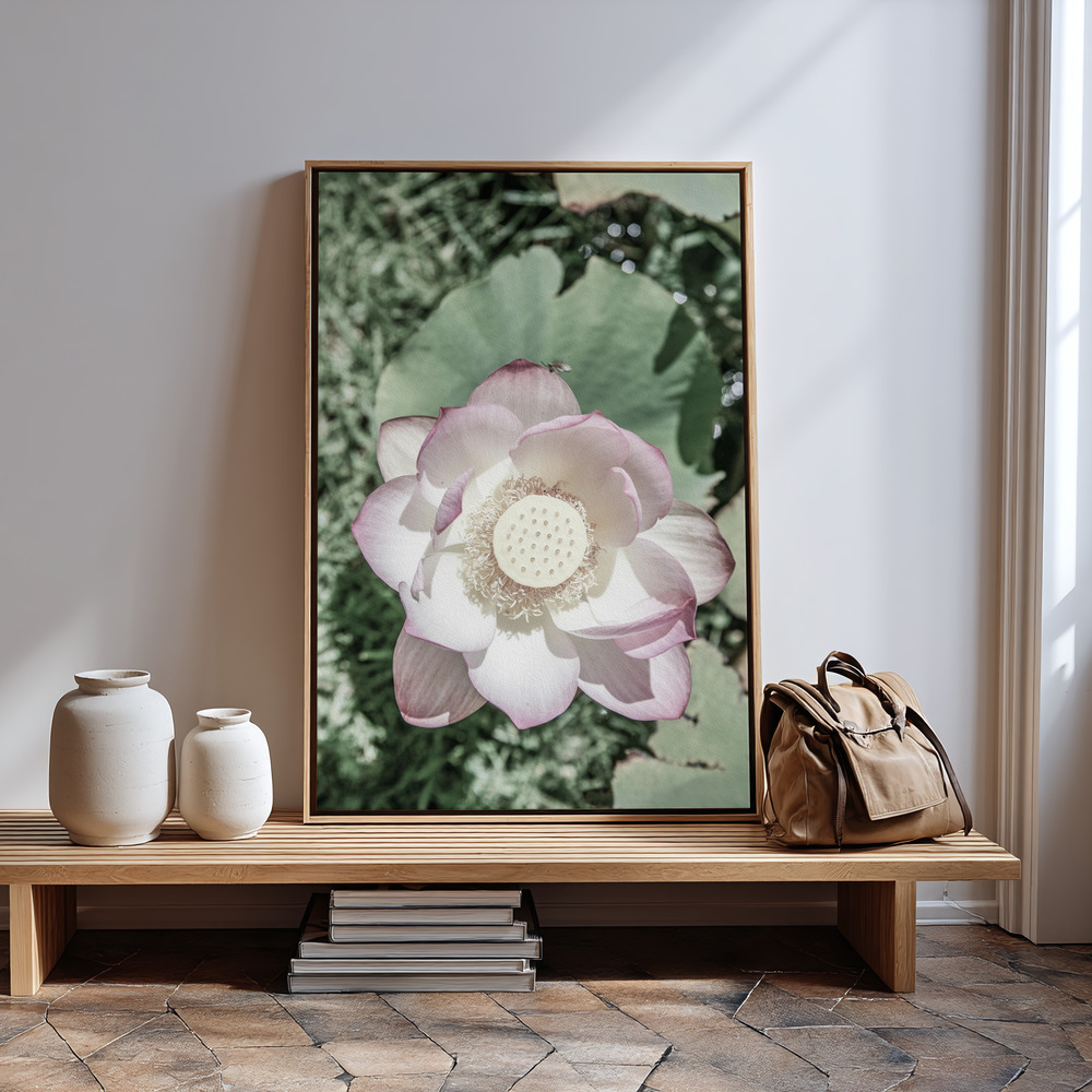 Canvas schilderi - Lotus in guest room