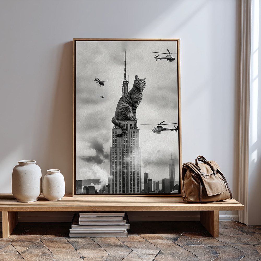 Canvas taulu - Cat on top sisäänkäynnin luona