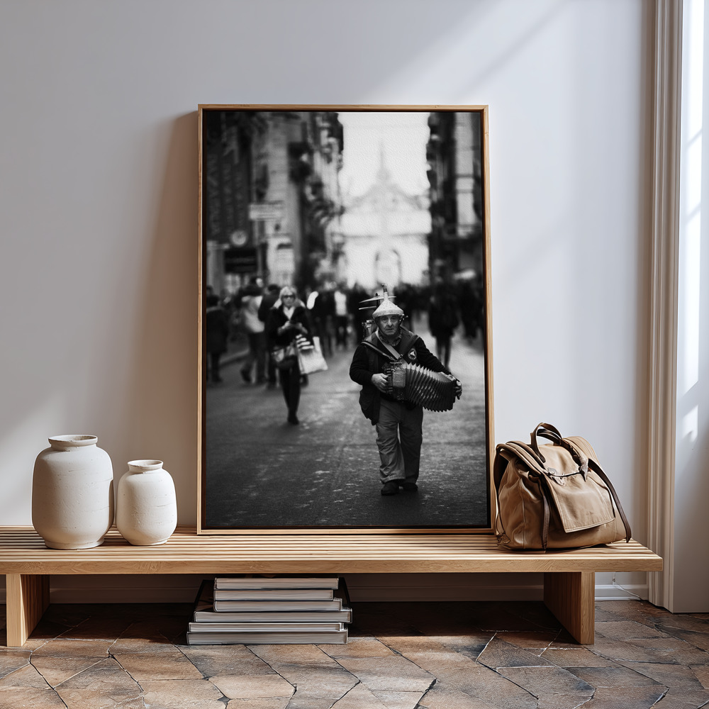 Canvas print - Orchestra-man in guest room