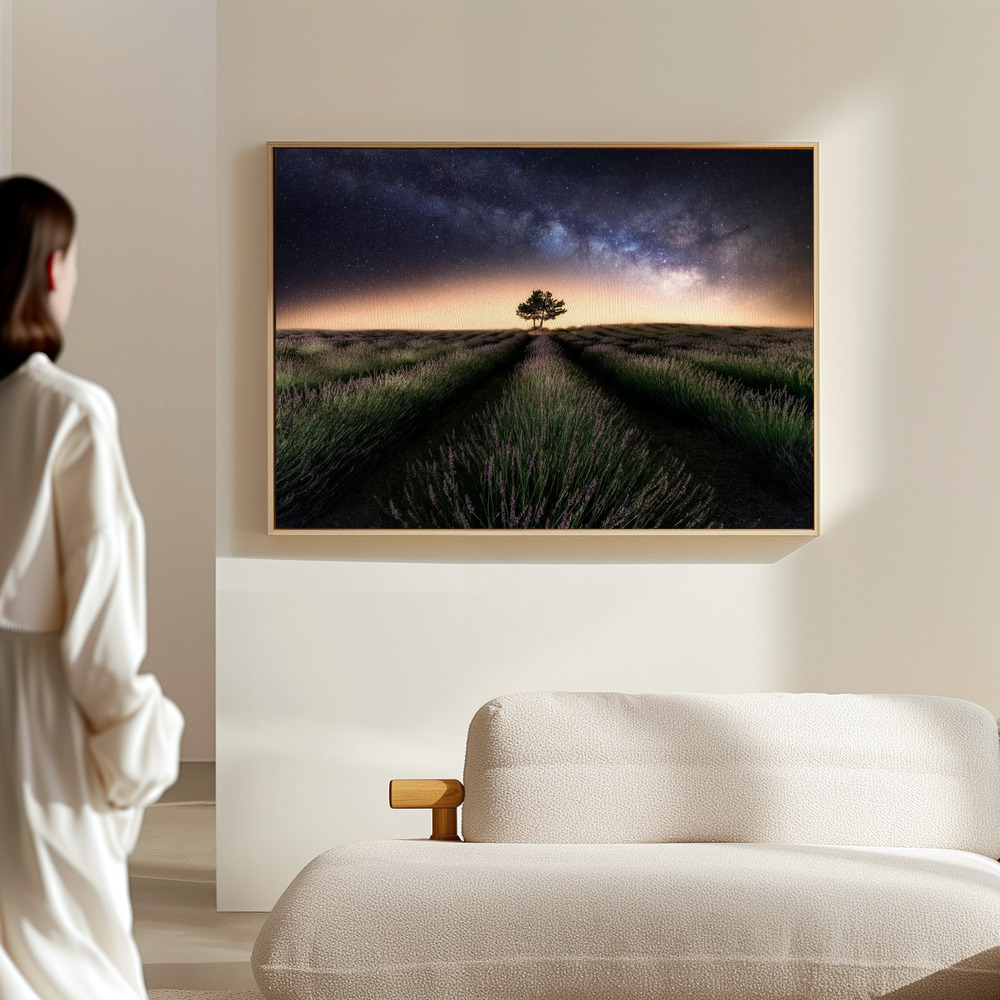 Canvas print - Lavender way in the hall
