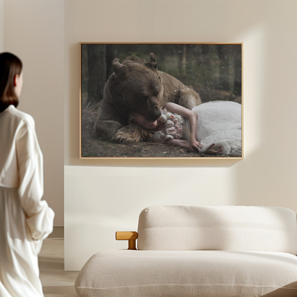 Canvas print - Bear and girl in the hall