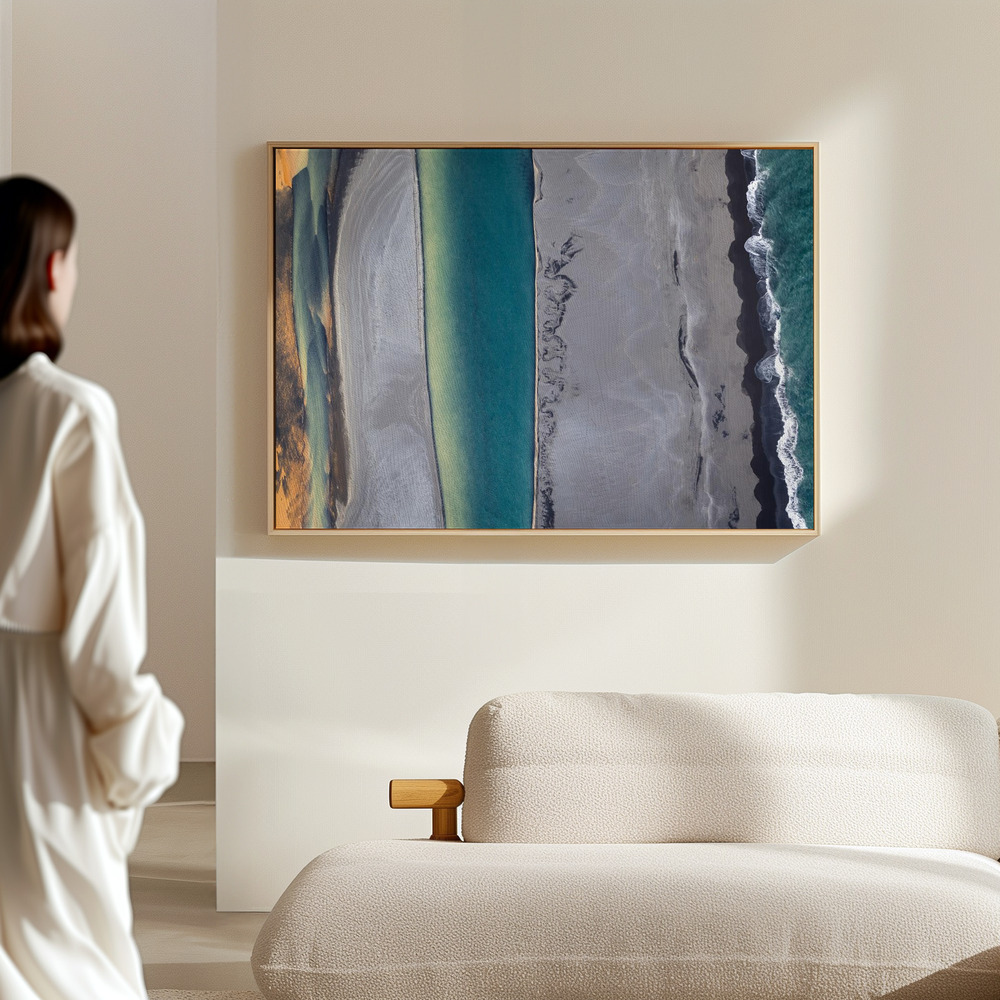 Canvas print - Icelandic coastline in the hall