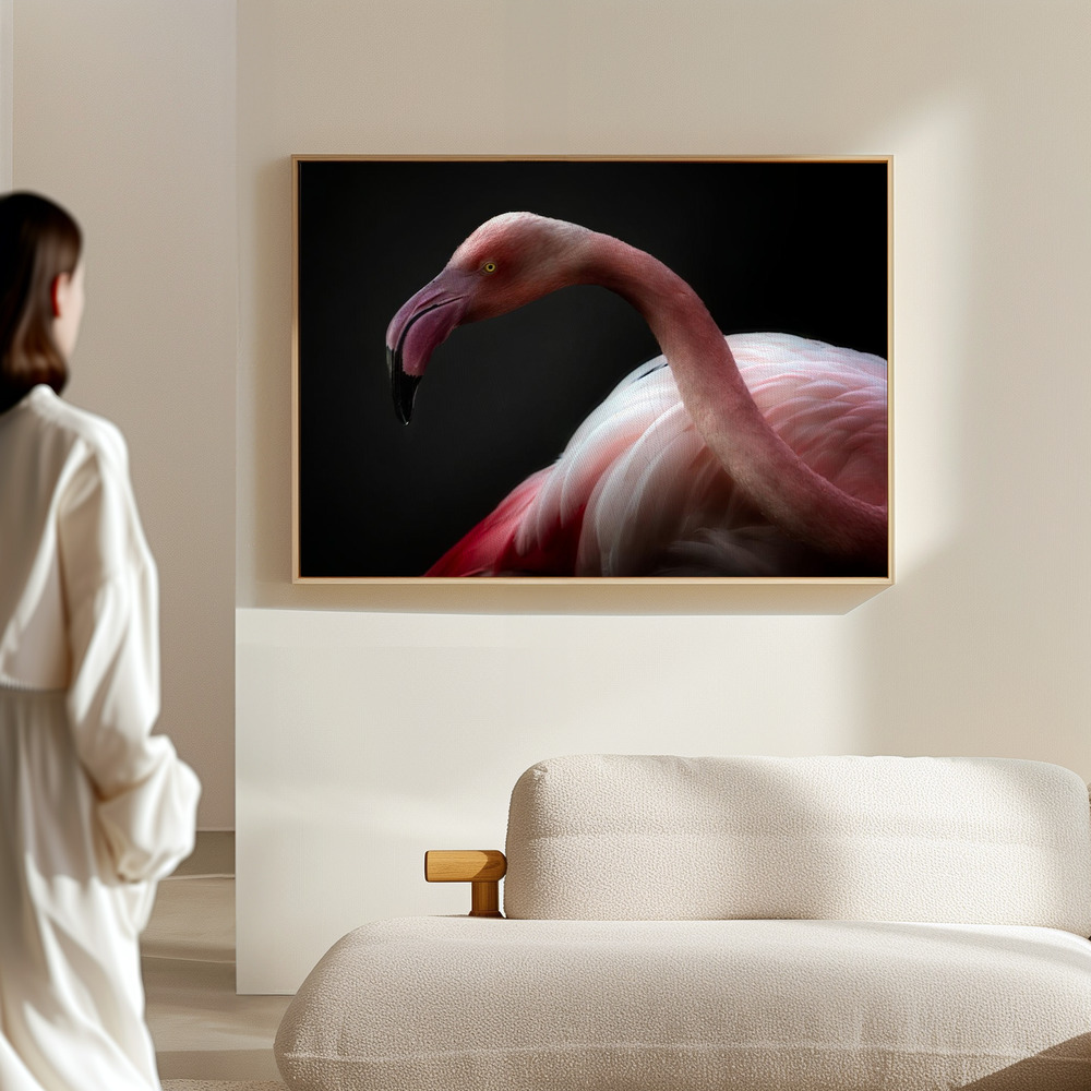 Obraz na płótnie - Flamingo portrait w hali
