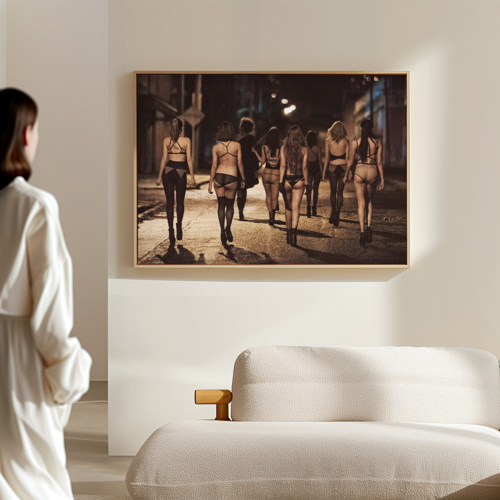 Canvas schilderi - STREET WOMEN in de hal
