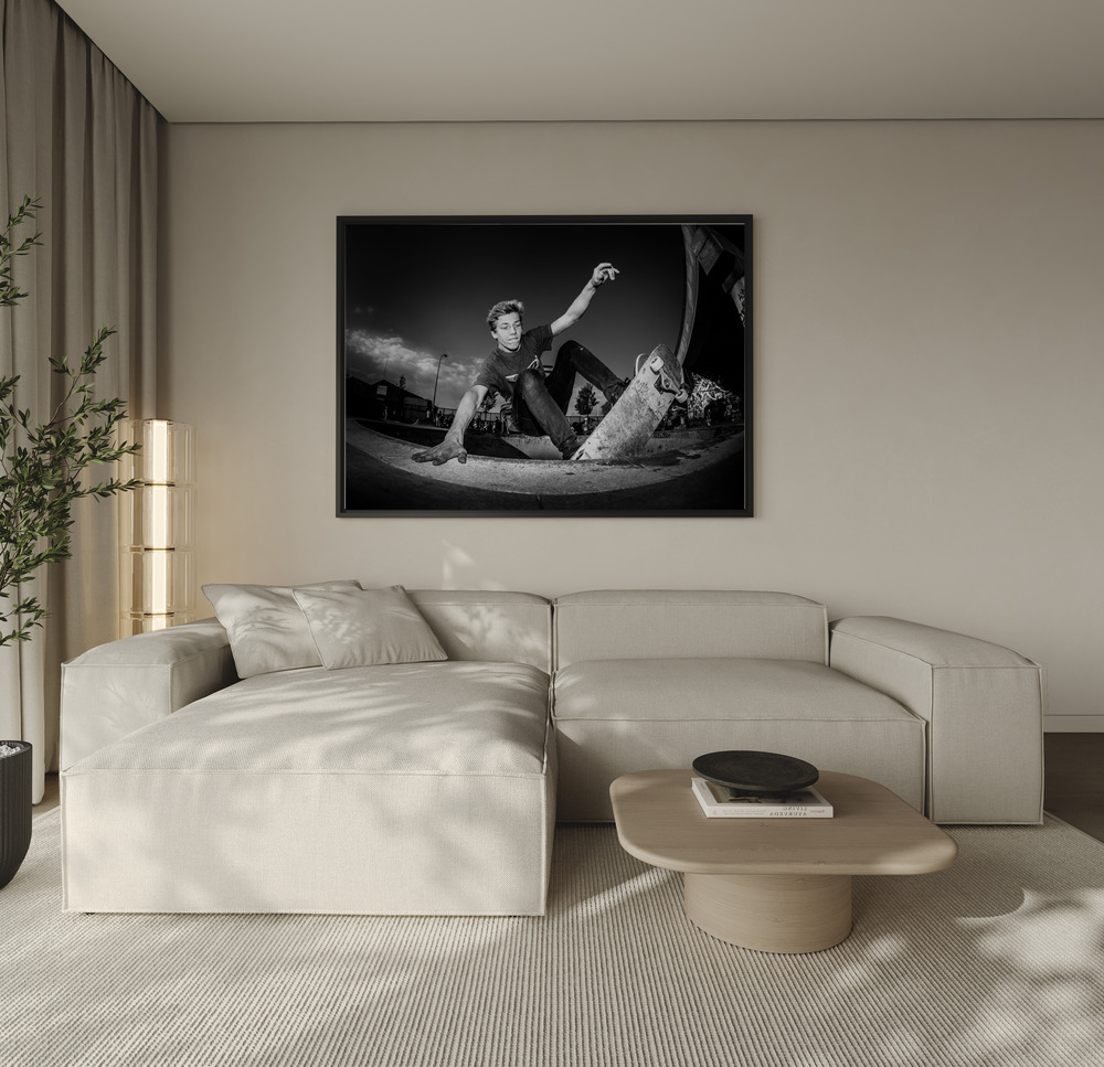 Canvas print - Ellis Ekkart performing... over the sofa