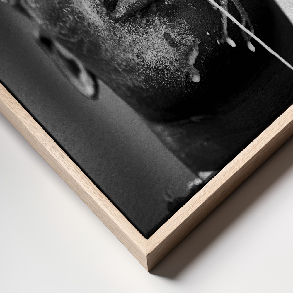 Canvas print - Ritual frame close up - natural frame