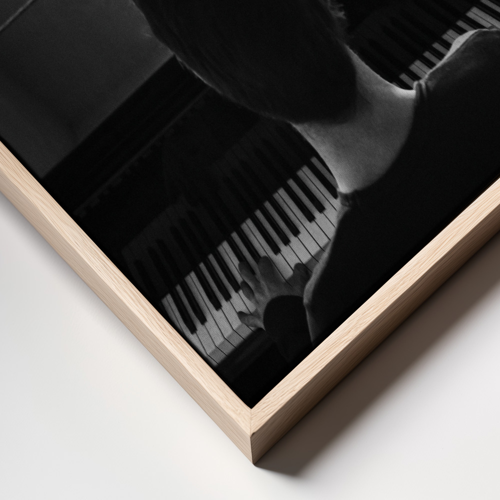 Canvas print - The pianist and his muse frame close up