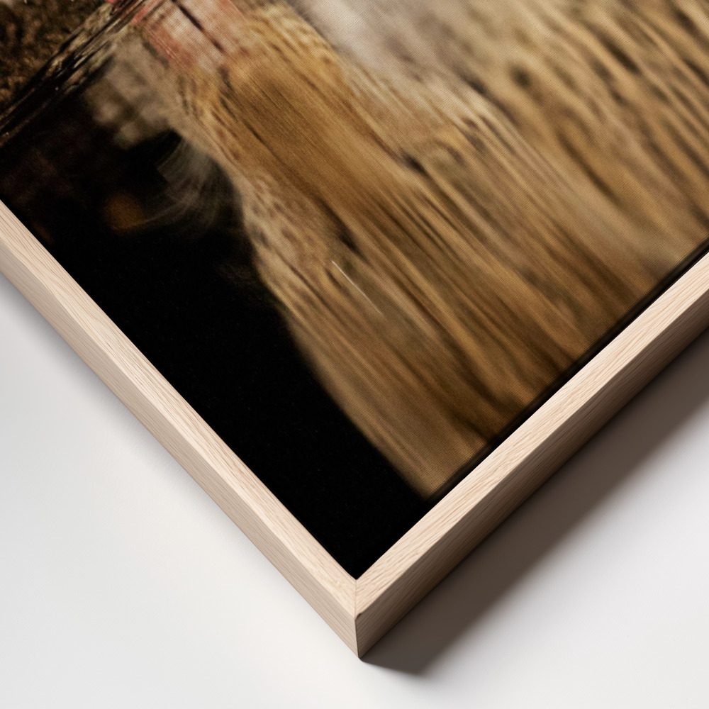 Canvas print - Single mother frame close up