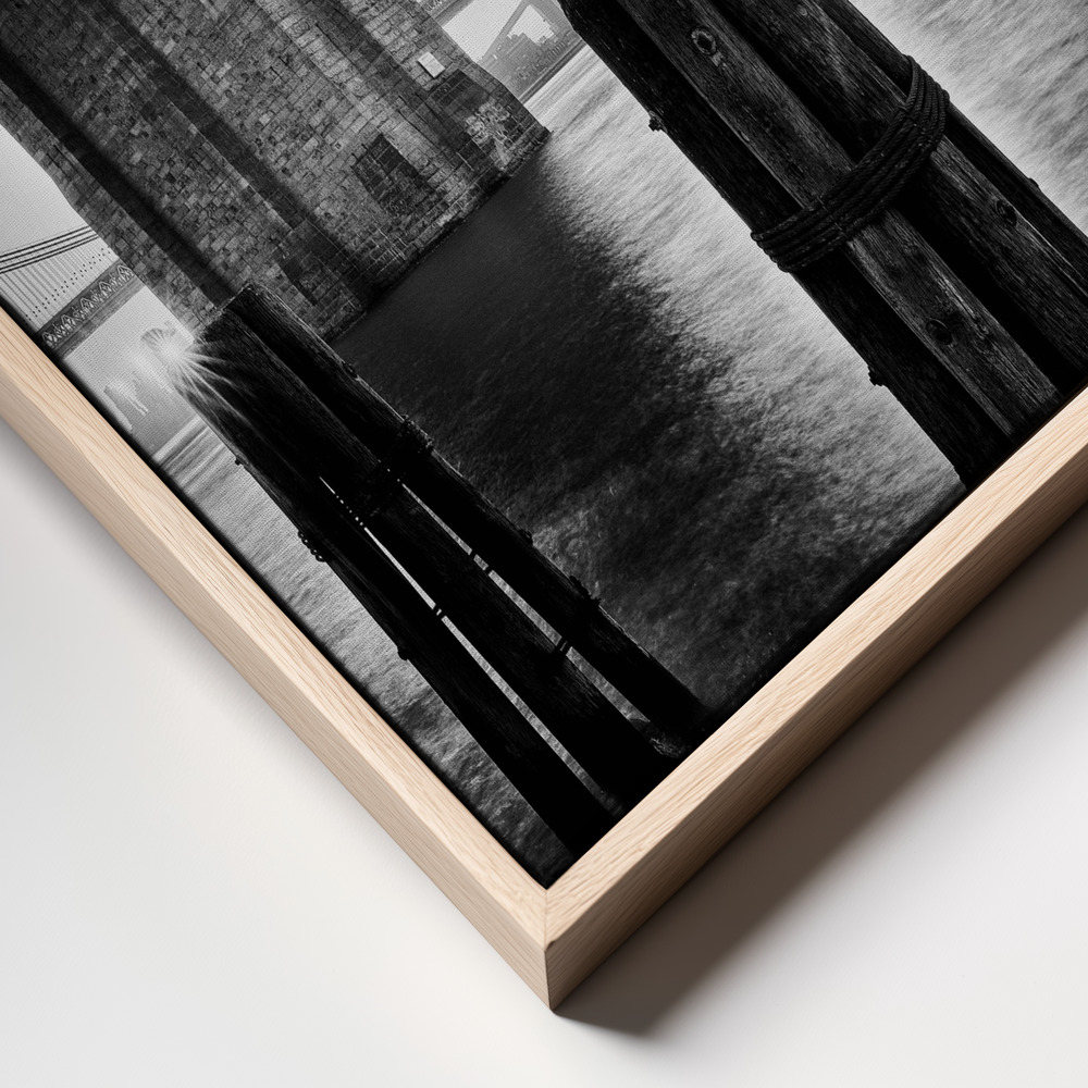 Canvas schilderi - Brooklyn Bridge - sunrise frame close up - natuurlijk frame