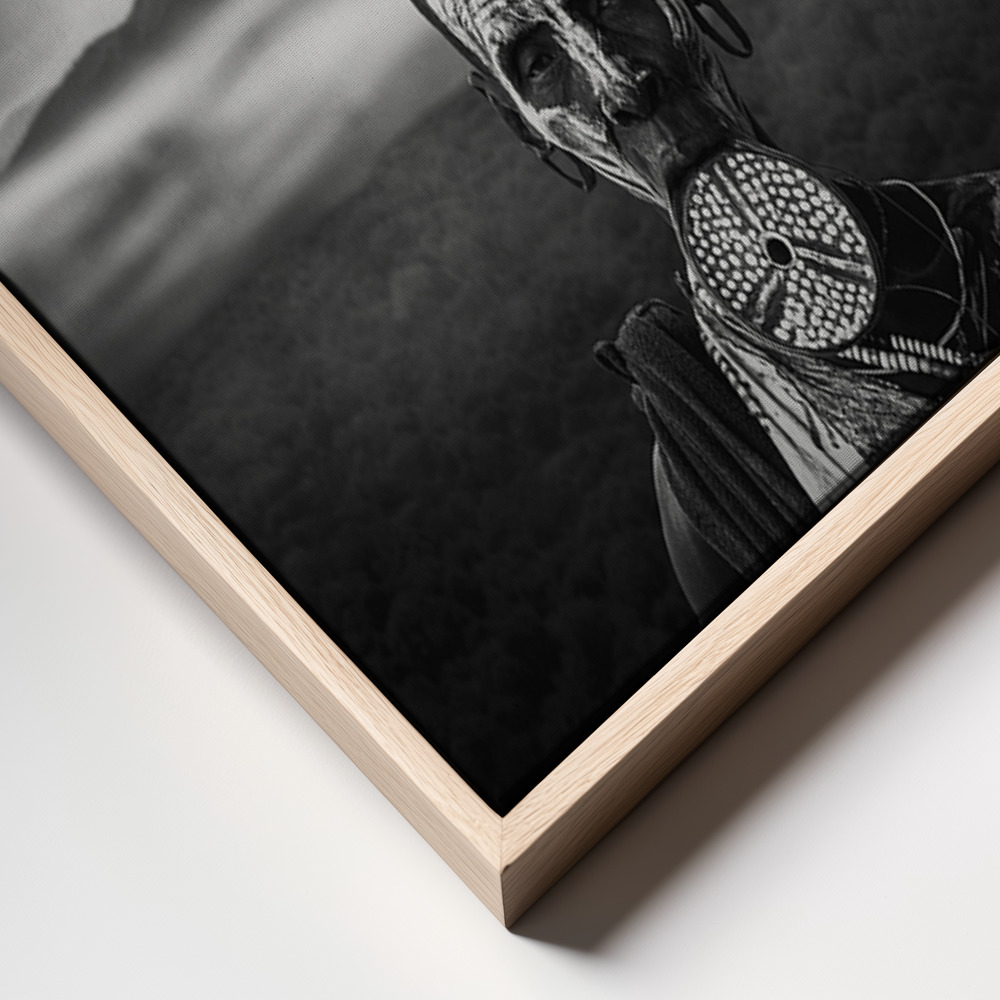 Canvas schilderi - Horns Mursi frame close up - natuurlijk frame