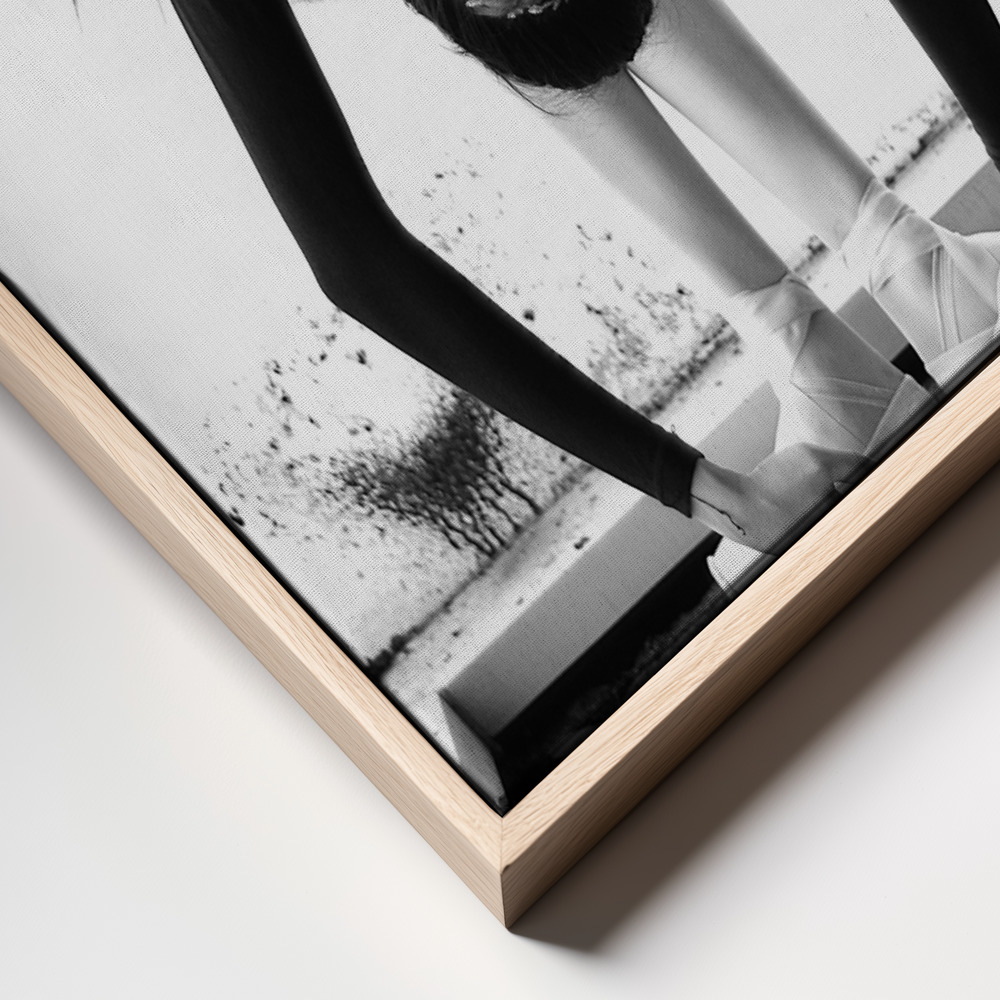 Canvas taulu - Balerina kehys lähikuva - luonnollinen kehys
