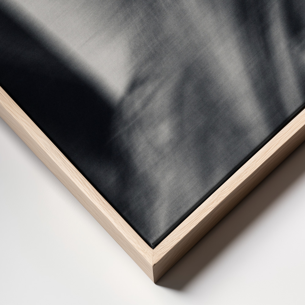 Canvas print - Your lips making everything strange frame close up - natural frame