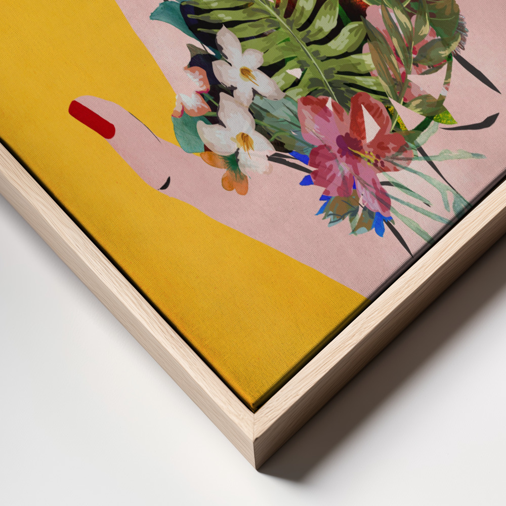 Stampe su tela - Frida`s Hand`s (Yellow Version) frame close up