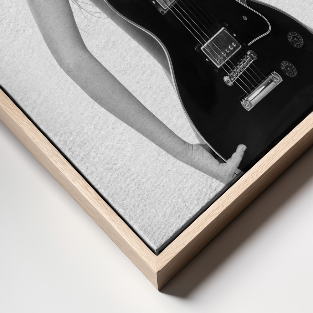 Toile - Lady And The Les Paul cadre en gros plan - cadre naturel