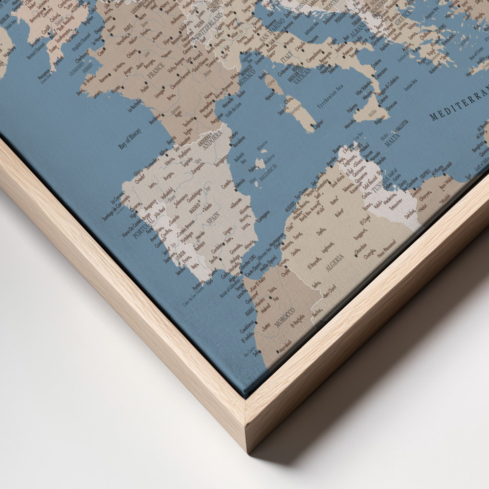 Canvas schilderi - Amias detailed map of Europe frame close up - natuurlijk frame