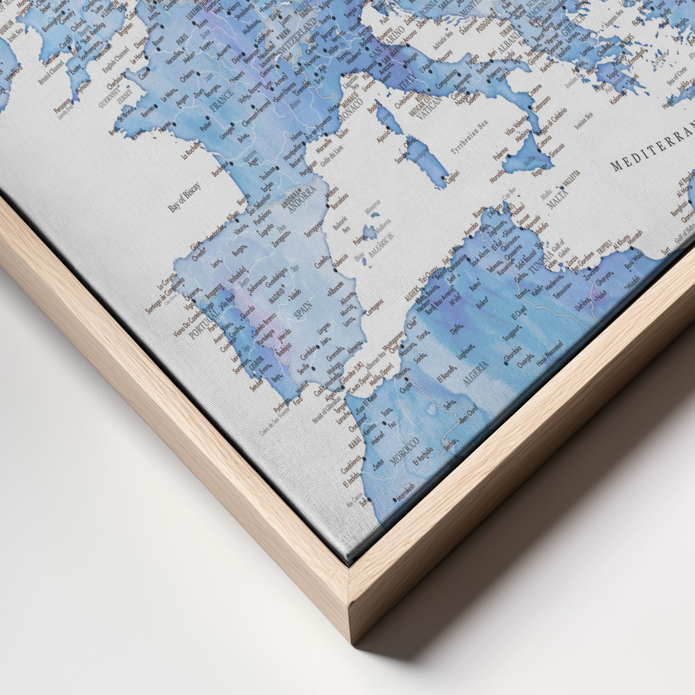 Canvas schilderi - Light blue watercolor detailed map of Europe frame close up - natuurlijk frame