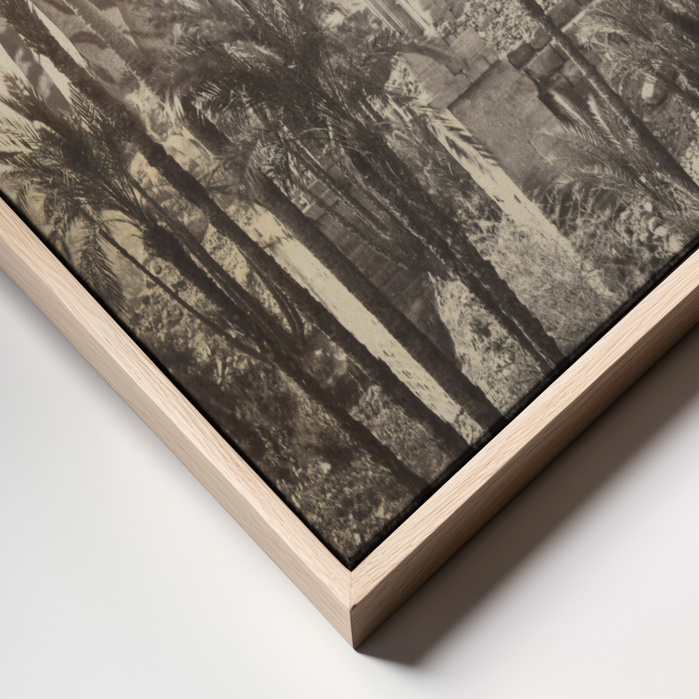 Canvas print - Giant Tiger In Ruins frame close up