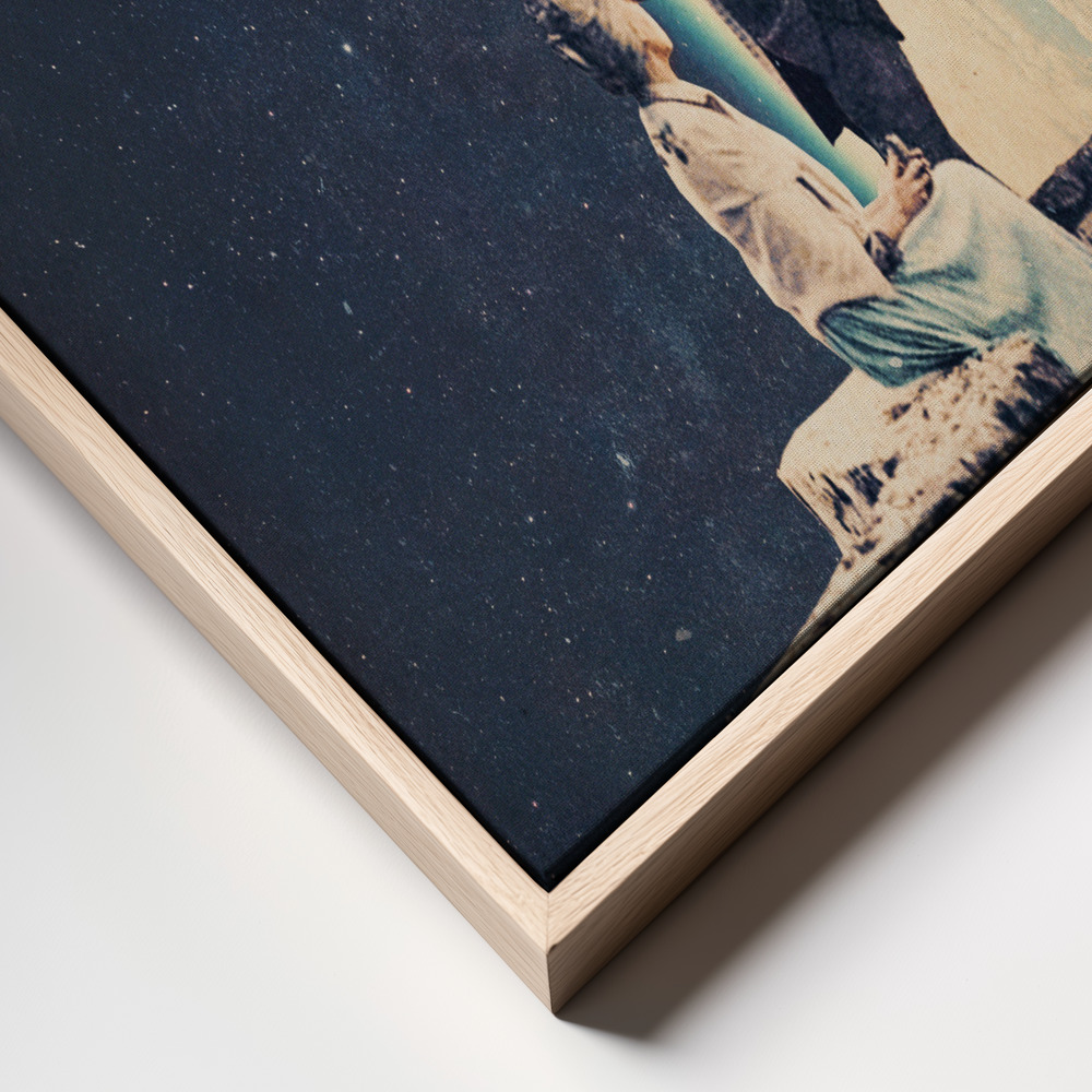 Toile - This Love frame close up