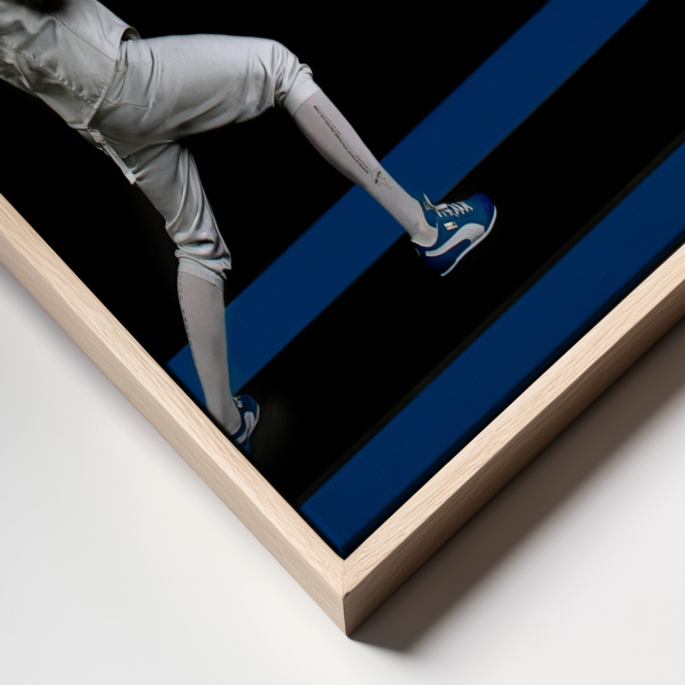 Canvas print - En Garde Elegance frame close up
