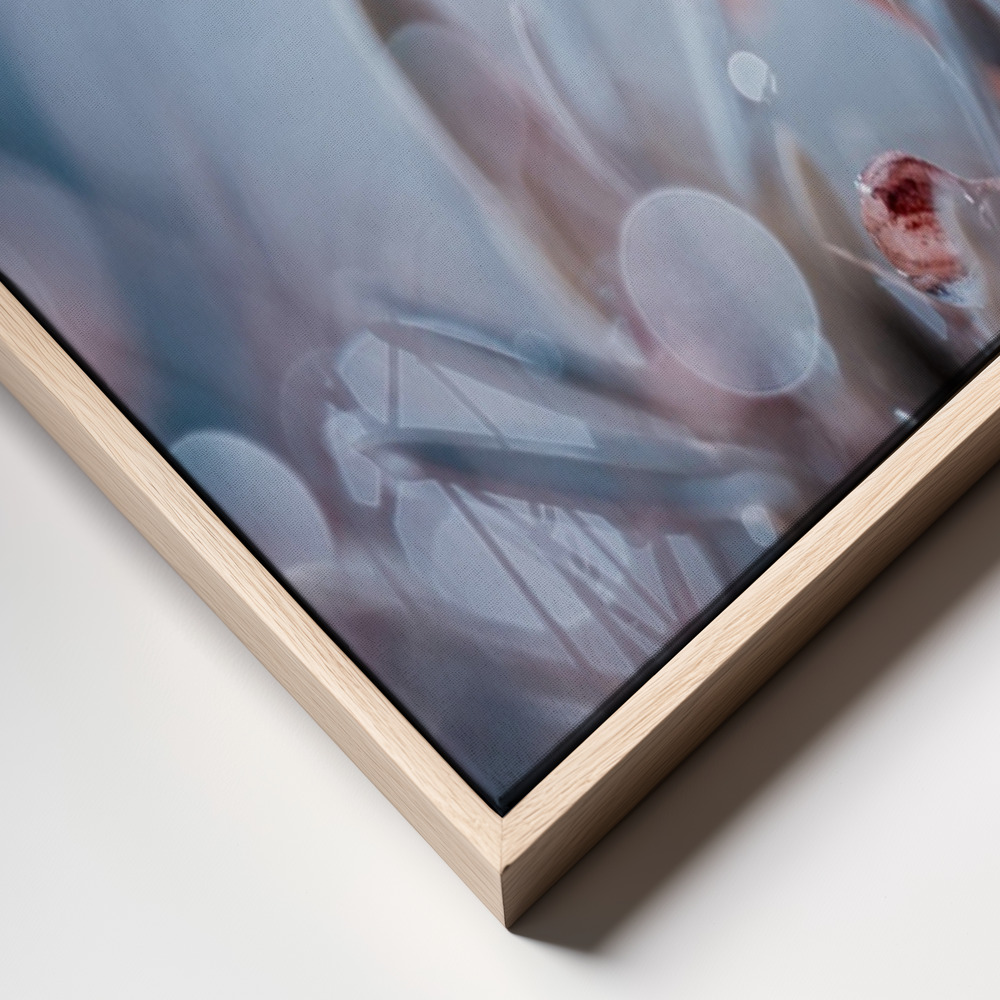 Canvas print - High Diving frame close up - natural frame