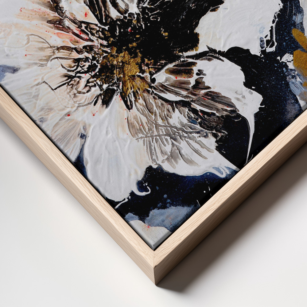 Canvas print - Abstract Bloom frame close up - natural frame