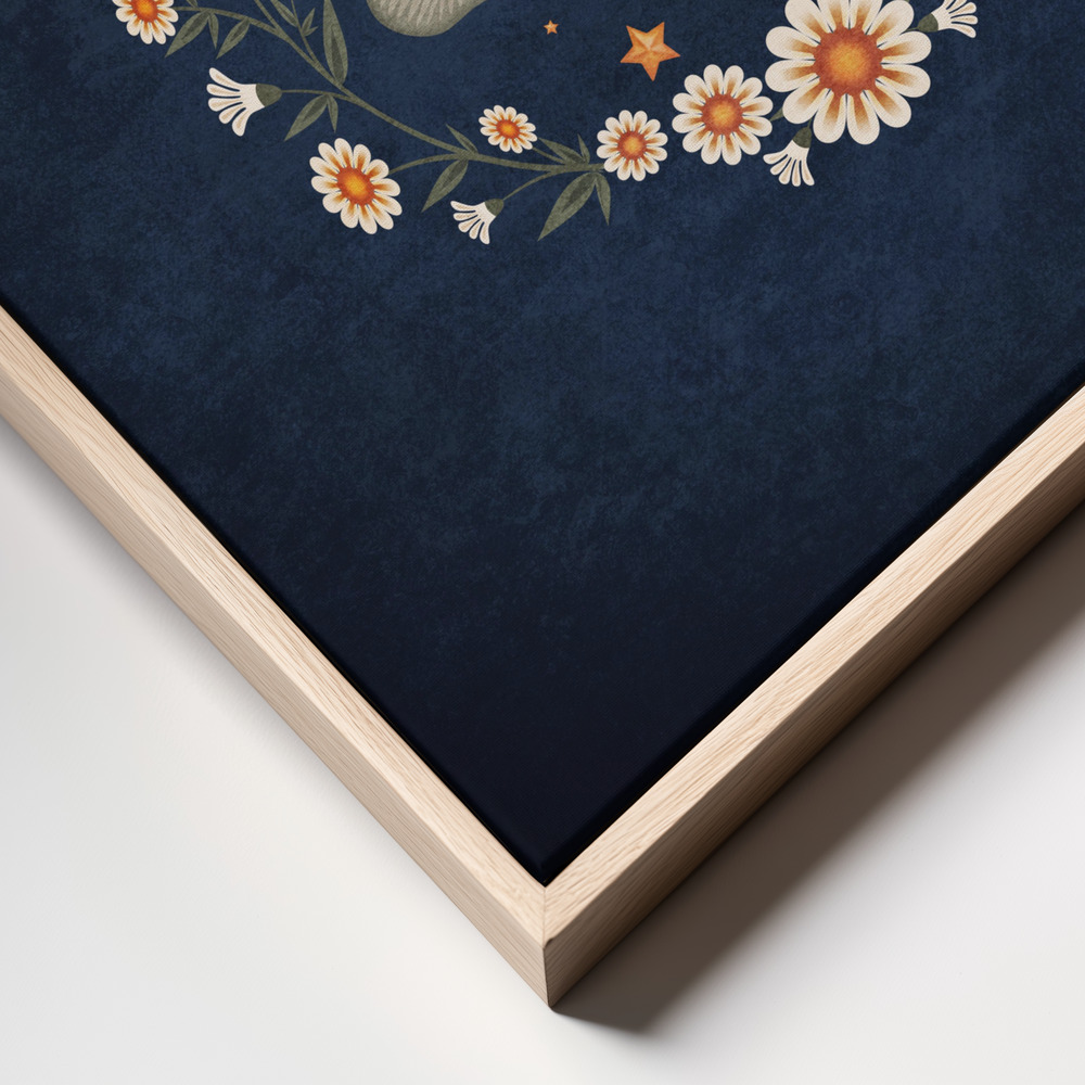 Stampe su tela - Moonlit Moth Symphony primo piano della cornice - cornice naturale