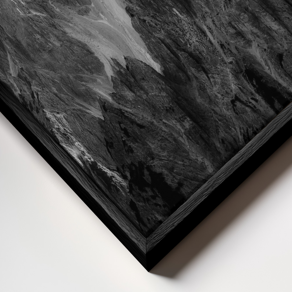 Canvas schilderi - The Peaks frame close-up - zwart frame