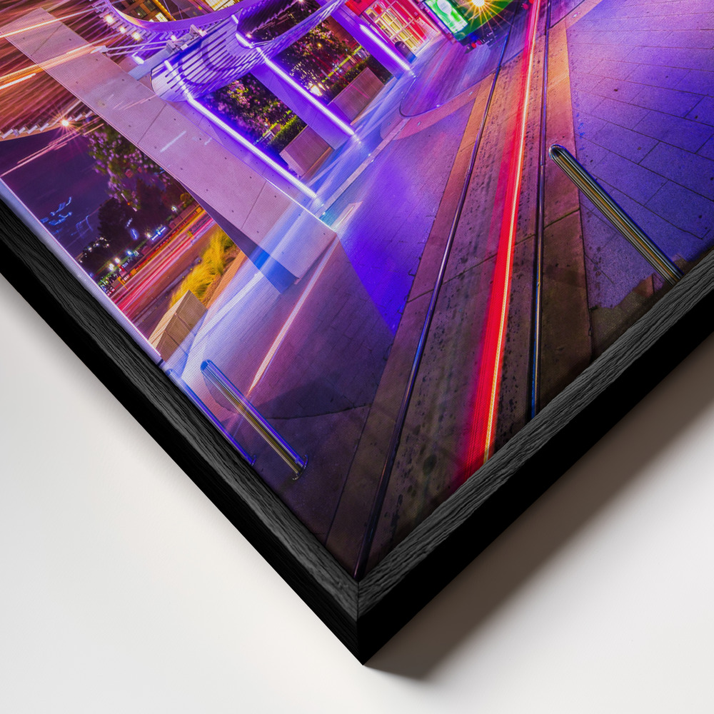 Canvas taulu - Uptown Dallas kehys lähikuvassa - musta kehys