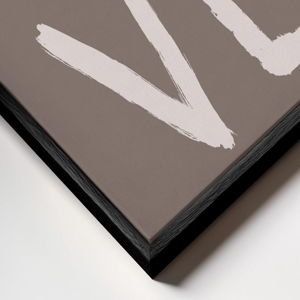 Canvas taulu - LOVE Toothy Brown kehys lähikuvassa - musta kehys