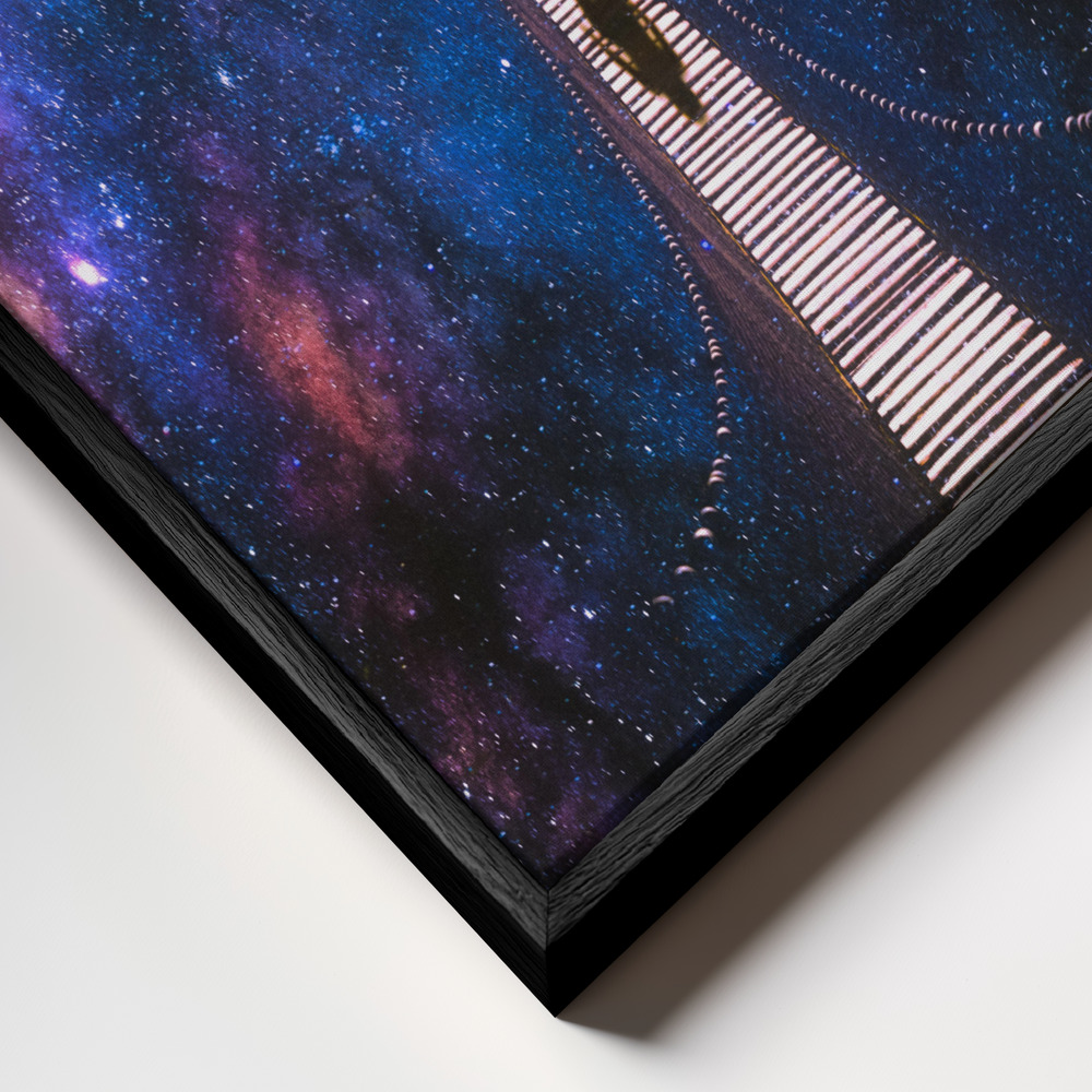 Canvas print - Infinity frame close up - black frame