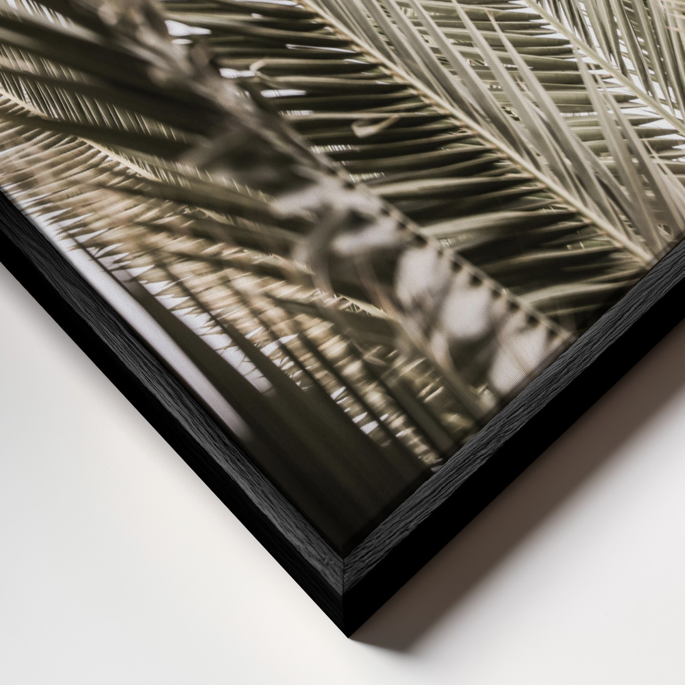 Canvas taulu - Palm Love kehys lähikuvassa - musta kehys
