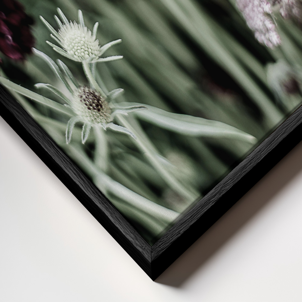 Canvastavla Purple Heart - Tavla ram närbild - svart ram