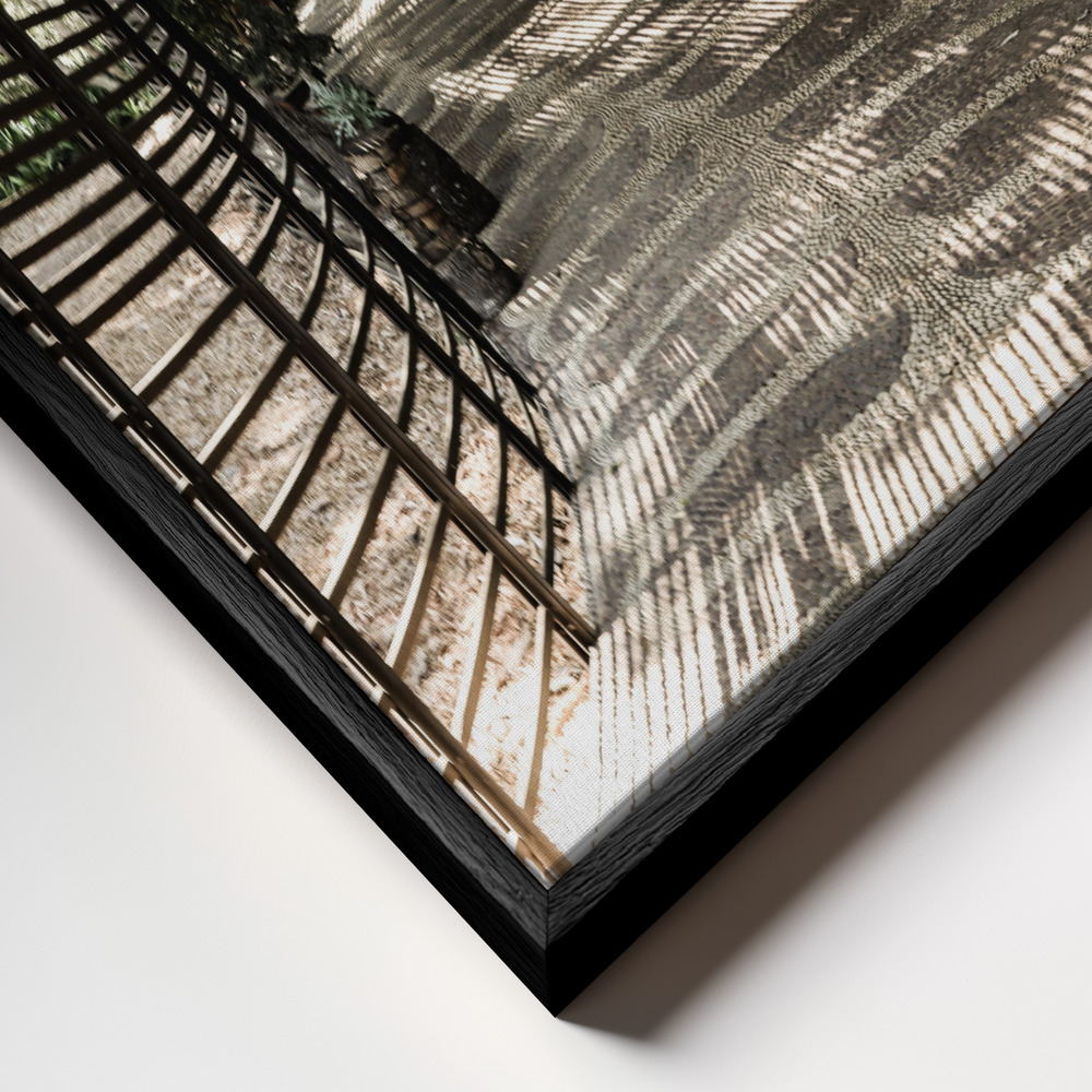 Canvas schilderi - Shadow Garden frame close-up - zwart frame