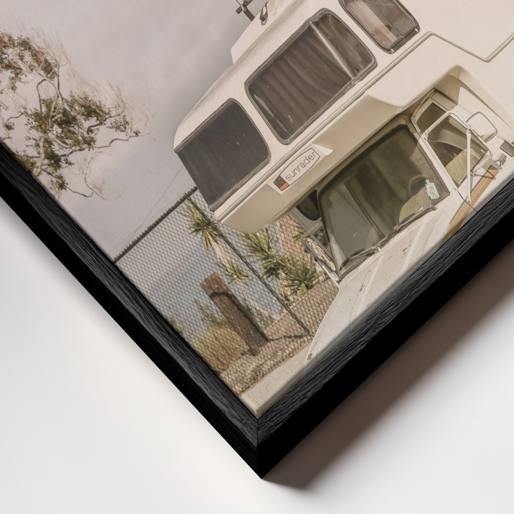 Toile - Surf Wagon cadre en gros plan - cadre noir