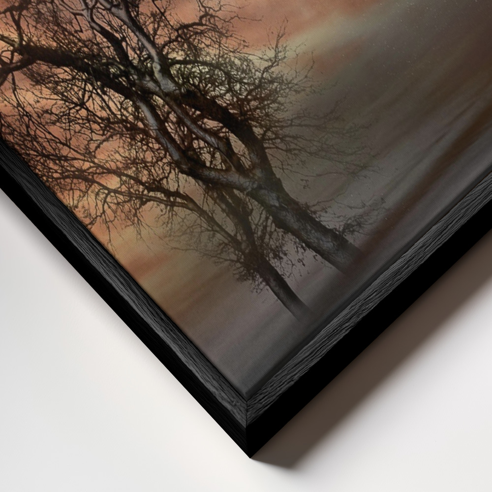 Canvas schilderi - Cradling the Moon frame close-up - zwart frame