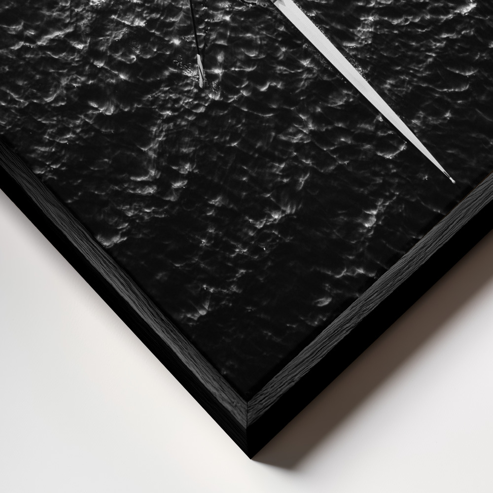 Toile - Solitary Voyage cadre en gros plan - cadre noir