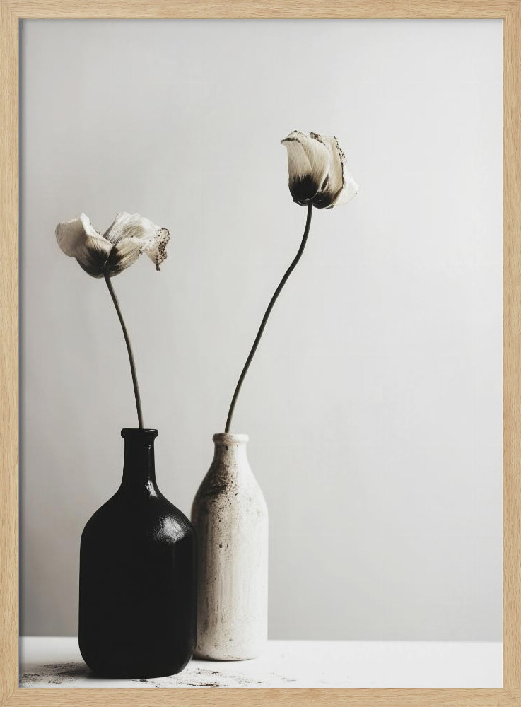 Poster - Black And White Vase No 2 natural wood poster frame