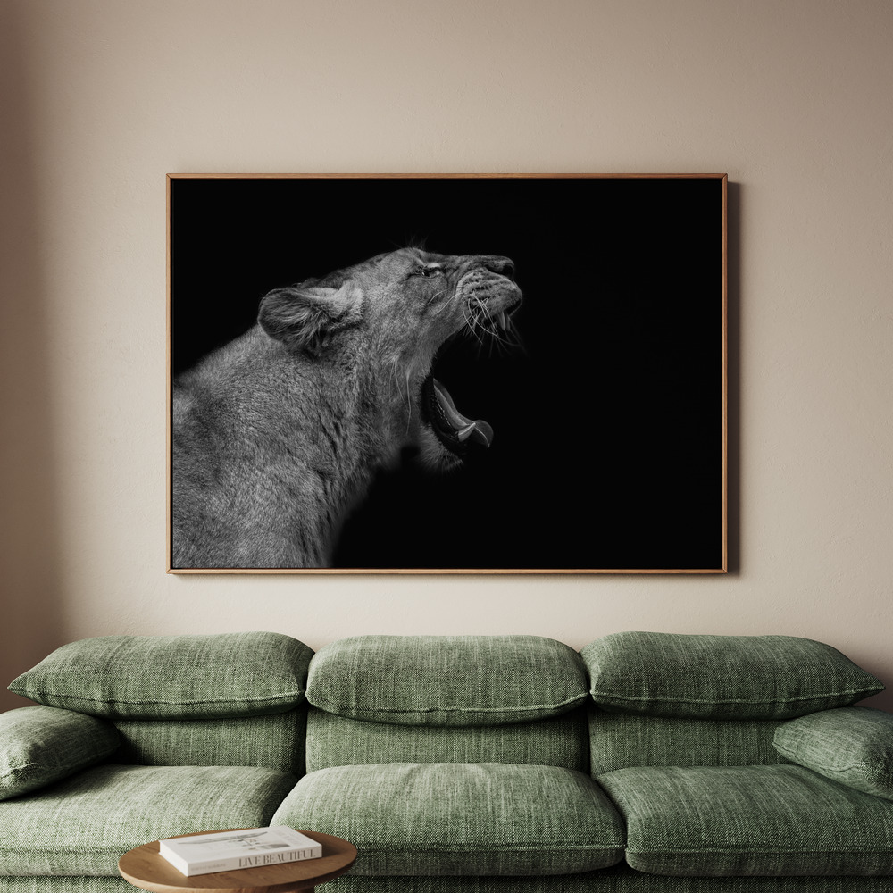 Canvastavla Lioness in low key - Tavla - 100x70