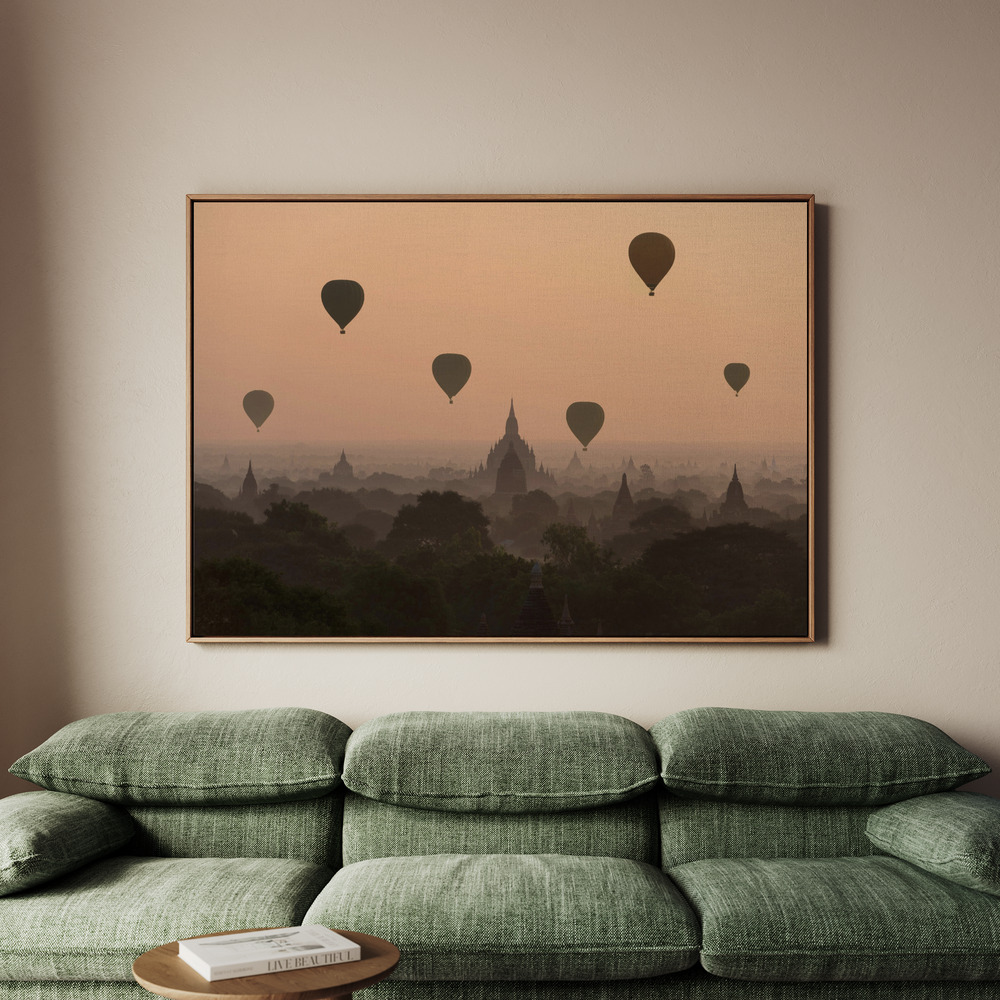 Canvastavla Bagan, balloons flying over ancient temples - Tavla - 100x70