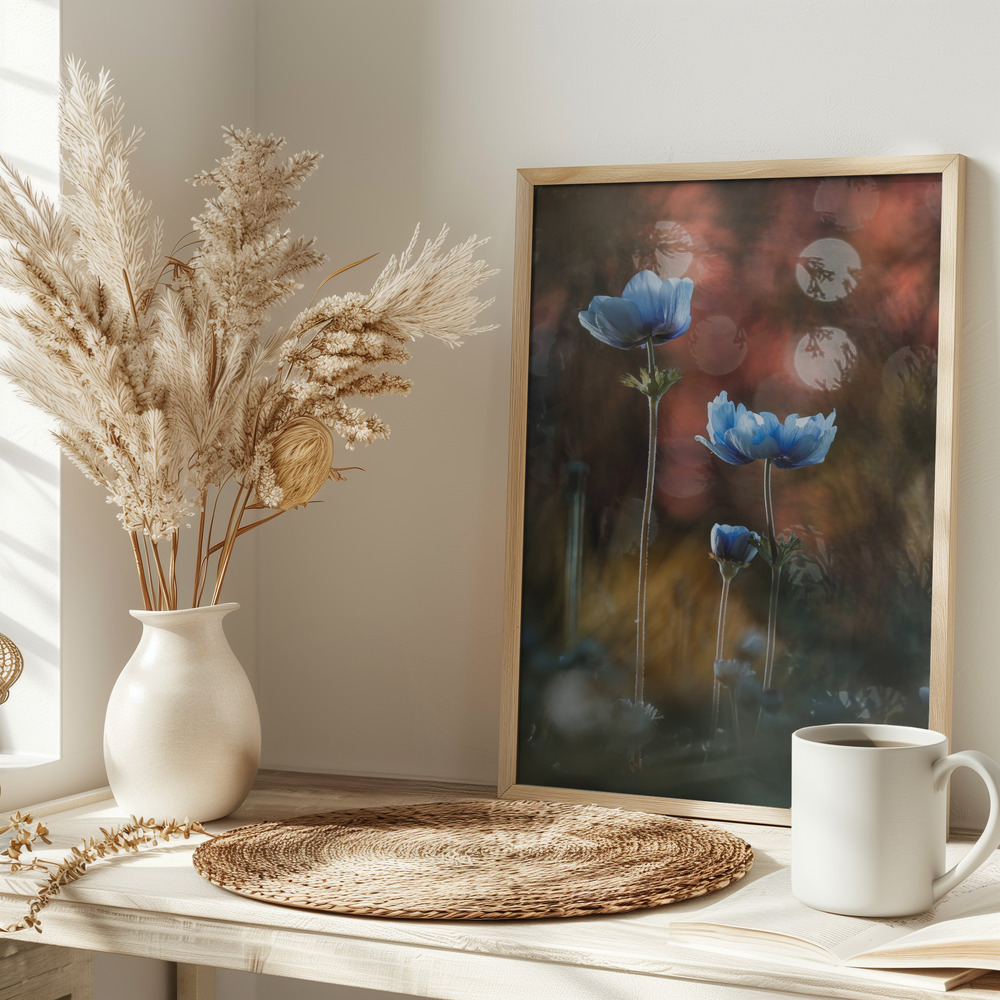 Plakat - A riot of colors in a grey and dreary world på bordet