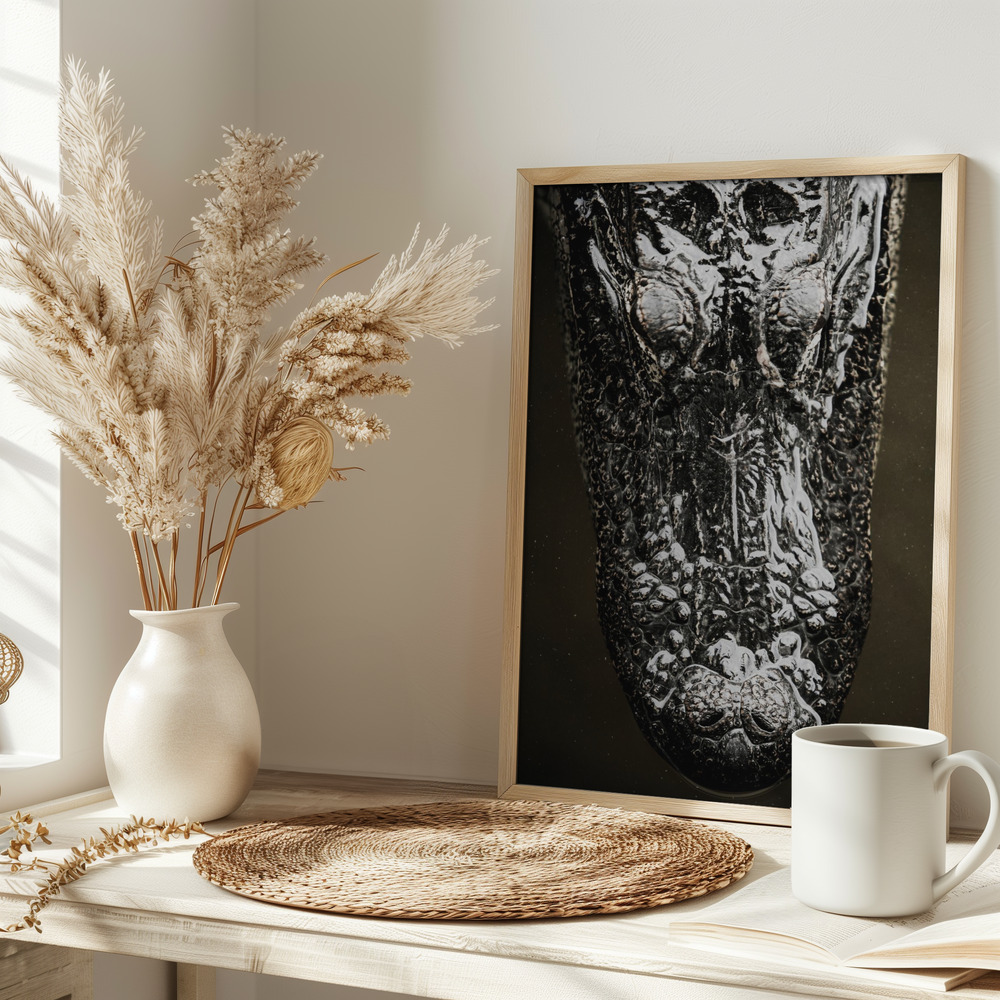 Poster - Gator on table