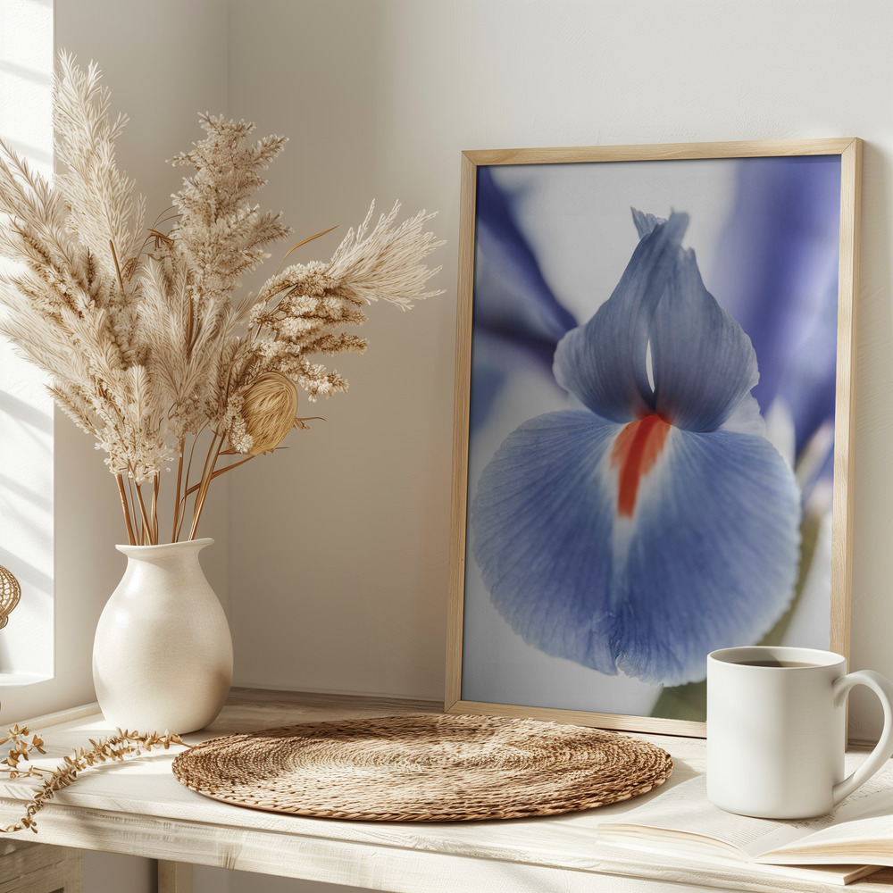 Poster - Lilly on table