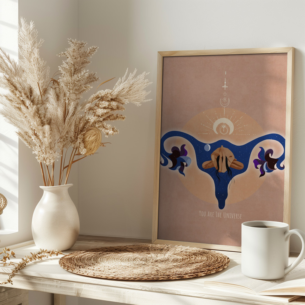 Poster - Spiritual, Feminine, Energy, Stars, Moon, Vulva, Meditation, Yoga, and Inspiration Poster Spir 1b op tafel