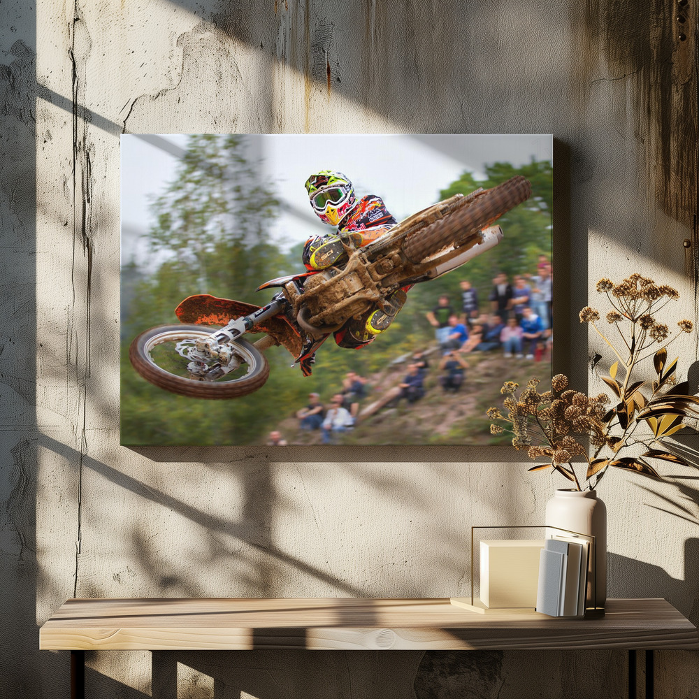 Lienzo - Tony Cairoli Whip Look - Maggiora MX Opening sobre la mesa del comedor