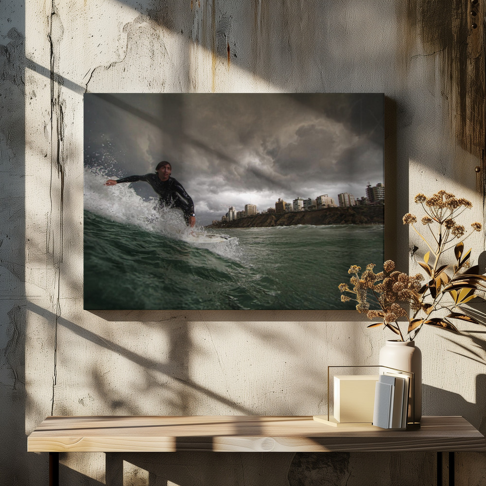 Stampe su tela - Apocalyptic Surfer sopra il tavolo da pranzo