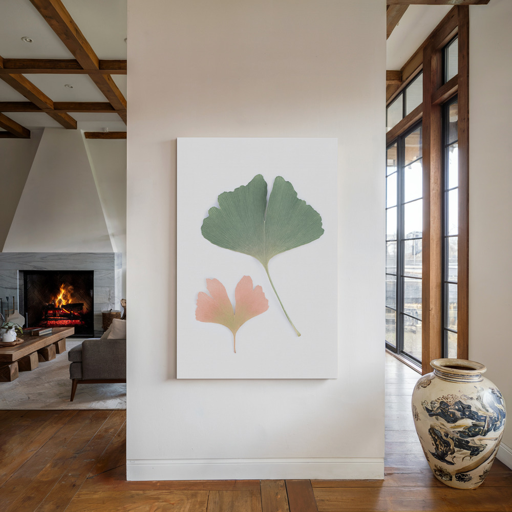 Lærred - Pastel Ginkgo ved pejsen